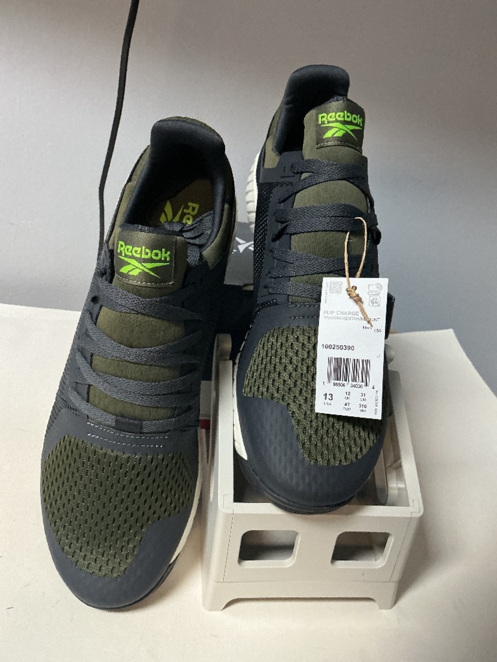 Reebok Flip Charge Exclusive All Seasons Sports Training Shoes For Men Size 13.